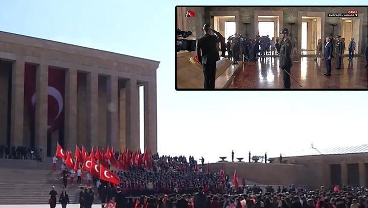 19 Mayıs coşkusu artarak sürüyor! İlk tören Anıtkabir'de
