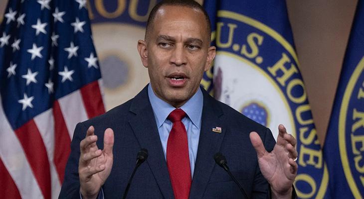 ABD Temsilciler Meclisi azınlık lideri, Trump'tan İran'a saldırı kararını gerekçelendirmesini istedi!