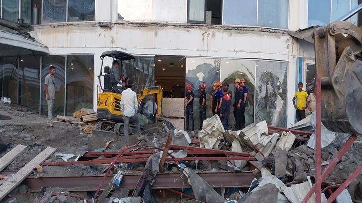 Antalya'da feci olay! 5 yıldızlı otel inşaatında teras çöktü