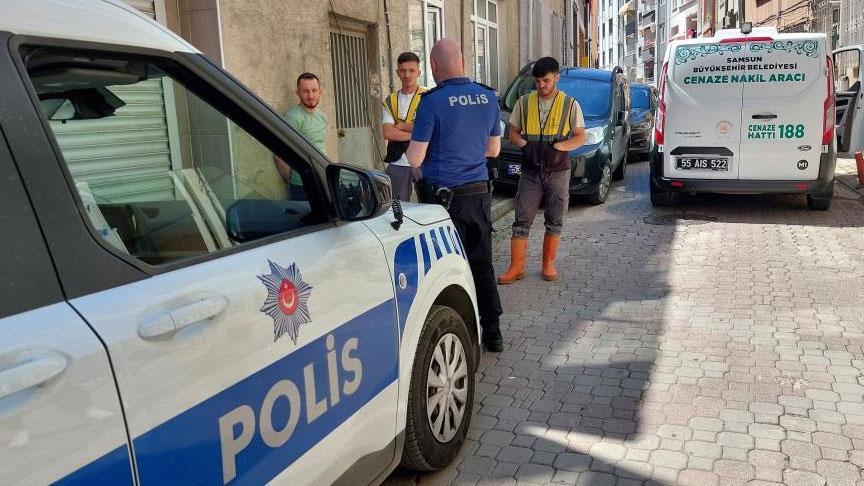 Apartmana yayılan kötü koku gerçeği ortaya çıkardı! Sadece kemiklerine ulaşıldı