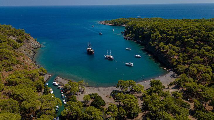 Bakan Ersoy müjdeyi verdi: Ücretsiz halk plajı sayısı 19'a yükseldi