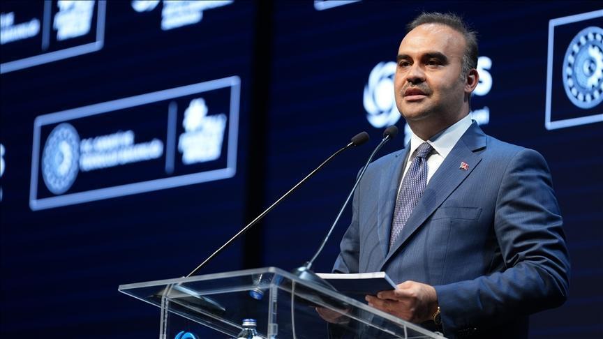 Bakan Kacır 'Yarının Teknoloji Liderleri' ödül törenine katıldı
