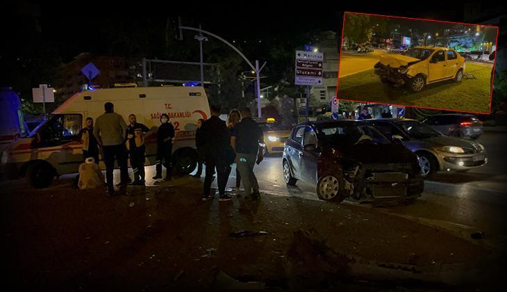 Bursa'da feci kaza! Otomobil taksiye çarptı: 7 yaralı