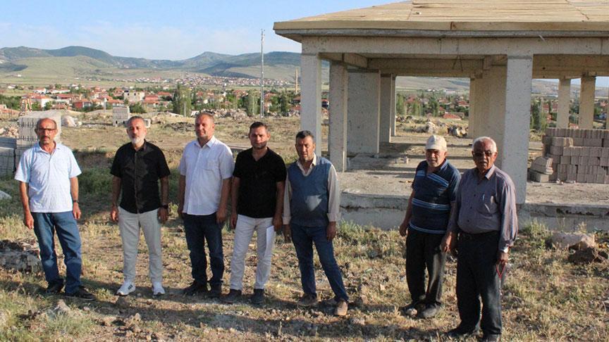 Çamura para gömdüler! 25 köylü ile anlaştı, çukur kazıp ortadan kayboldu