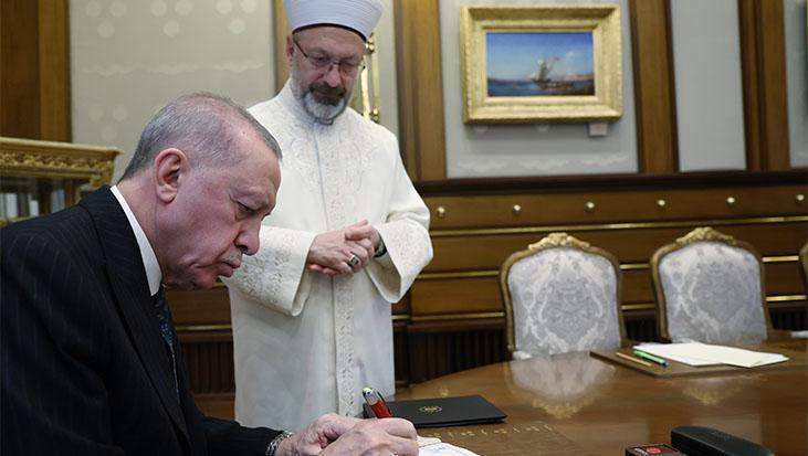 Cumhurbaşkanı Erdoğan'dan Türkiye Diyanet Vakfı'na kurban bağışı