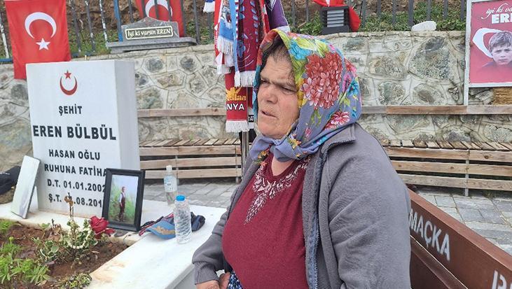 DEM Parti'li Bakırhan, Eren Bülbül'ün annesinin bayramını kutladı