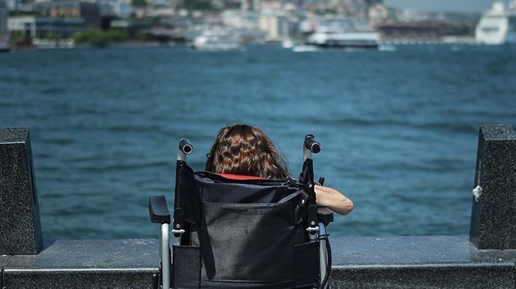 Elleri ve ayakları sırtına yapışık doğdu! Her şey ailesinden gizli İstanbul'dan Düzce'ye gitmesiyle başladı