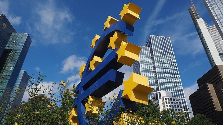Euro Bölgesi ilk çeyrekte büyüme gösterdi