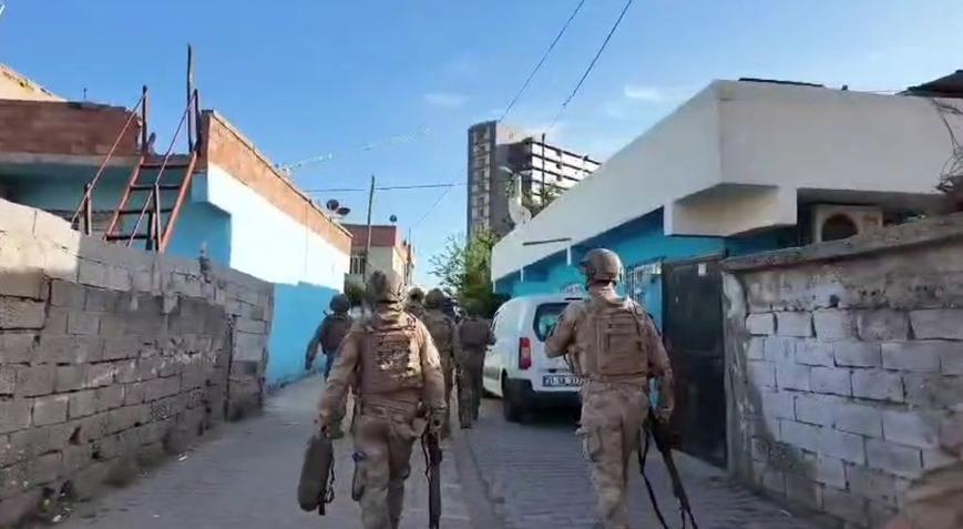 İş yerlerini kundaklamışlardı! 'Daltonlar' üyesi 3 kişi tutuklandı
