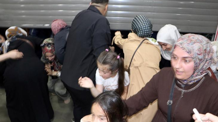 Kampanyayı duyan mağazaya koştu! AVM'de izdiham