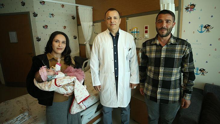 Yemek borusu olmadan doğan bebek için hayat kurtaran ameliyat